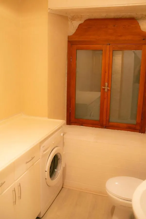Annemin Harabesi Otel Кешме