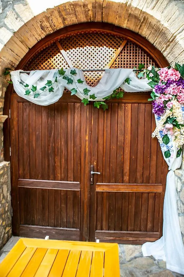 Annemin Harabesi Otel Кешме Турция